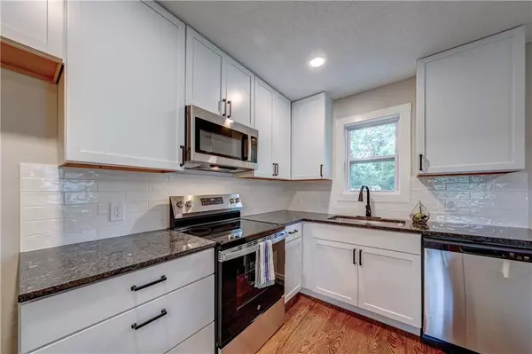 Olathe, KS 66061,1413 E Ridgeway DR