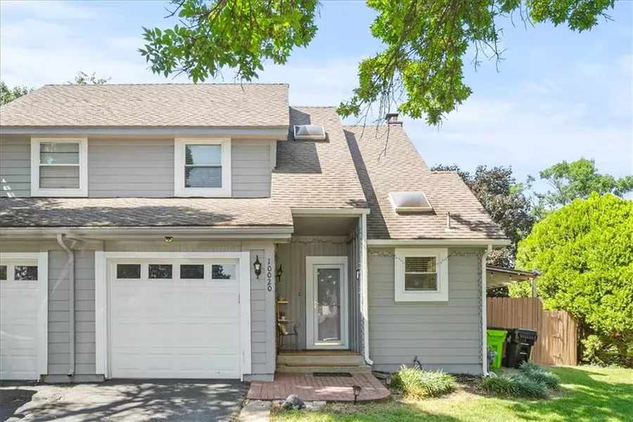 10020 W 86th ST, Overland Park, KS 66212