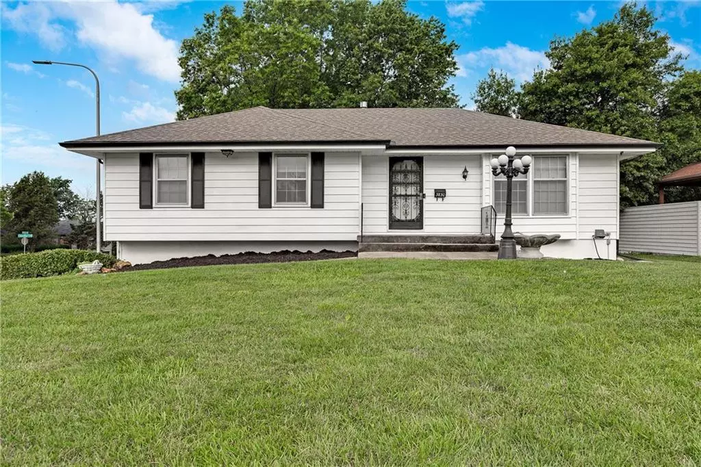 Independence, MO 64055,3830 S SUMMIT RIDGE DR