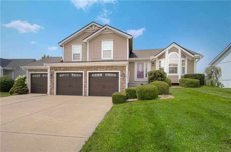 11920 N Tracy AVE, Kansas City, MO 64155