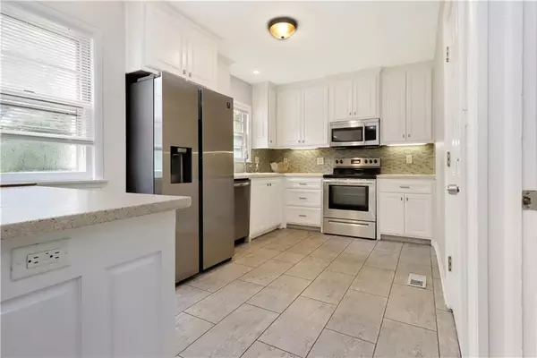 Prairie Village, KS 66208,2225 W 74th ST