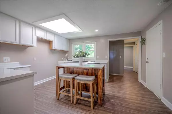 Kansas City, KS 66106,1044 S 45th TER