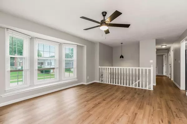 Liberty, MO 64068,918 Amesbury AVE