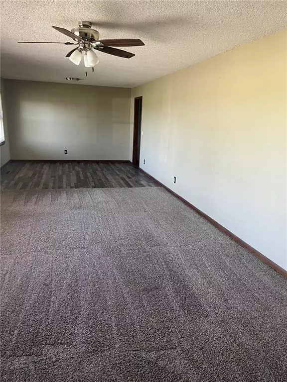 Chanute, KS 66720,2995 210th RD