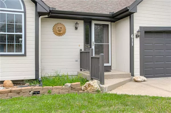 Blue Springs, MO 64014,611 NE Field Creek DR