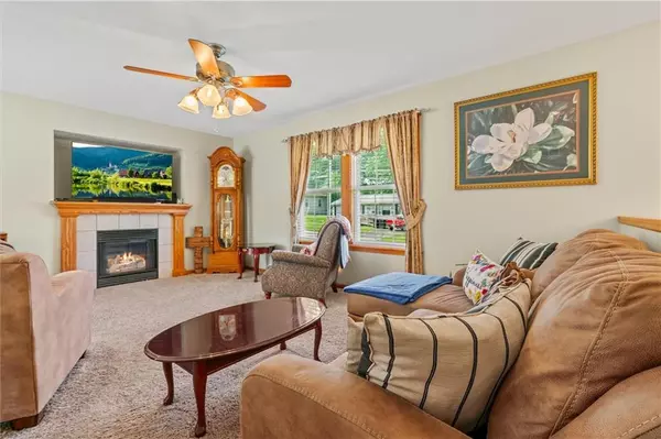 Richmond, MO 64085,409 Benton ST