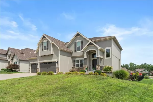4427 NW Sienna RDG, Riverside, MO 64150