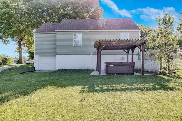 Independence, MO 64057,1910 S Jackson DR