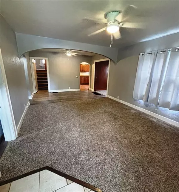 Chanute, KS 66720,818 S Lafayette AVE