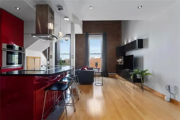 Kansas City, MO 64105,113 W 5th ST #302