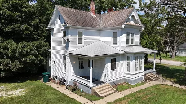 Nevada, MO 64772,805 W Sycamore ST