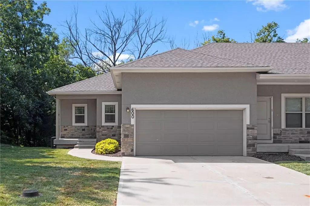 Kansas City, KS 66112,600 N 74th ST #E