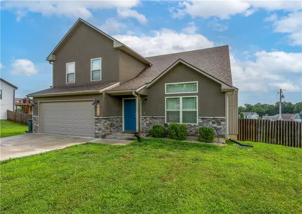 223 SE 141 RD, Warrensburg, MO 64093