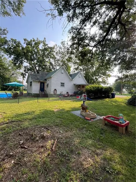 405 Maple ST, Colony, KS 66015