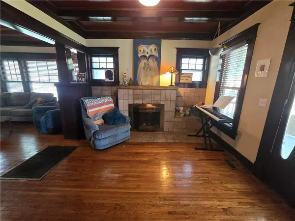 Paola, KS 66071,601 E Peoria ST