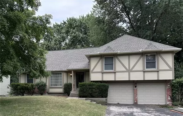 12321 W 102nd ST, Lenexa, KS 66215