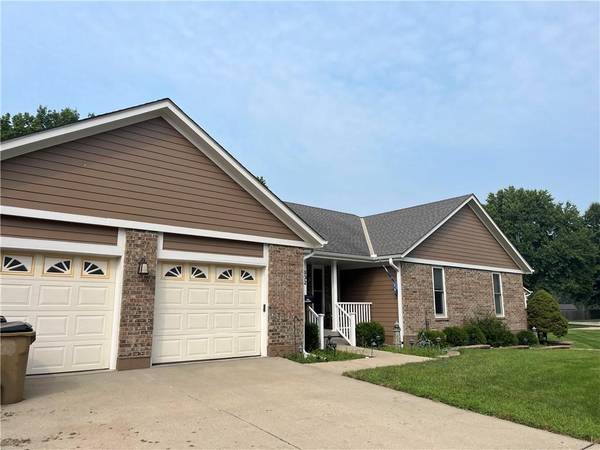 602 Sandpiper ST, Raymore, MO 64083