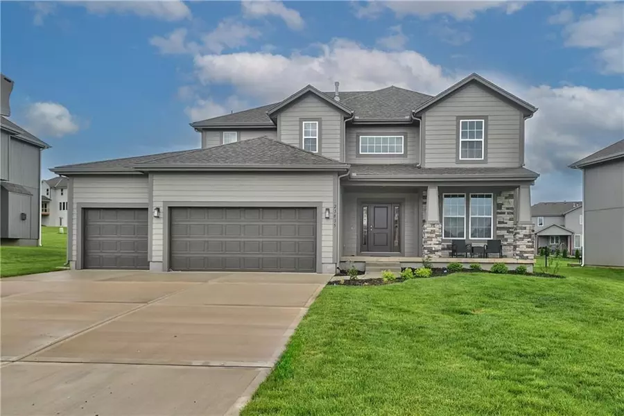24207 W 58th PL, Shawnee, KS 66226