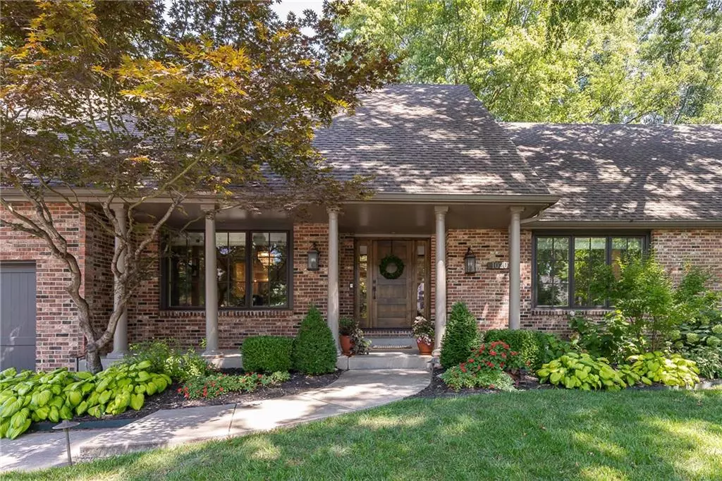 Leawood, KS 66206,10203 Howe LN