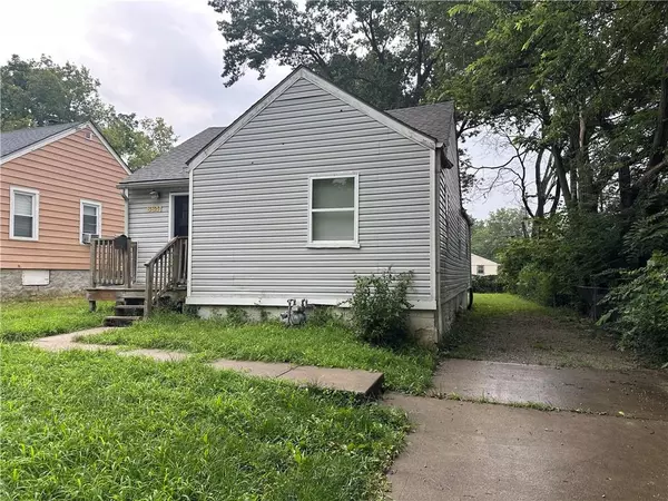 Kansas City, MO 64132,6841 Walrond AVE