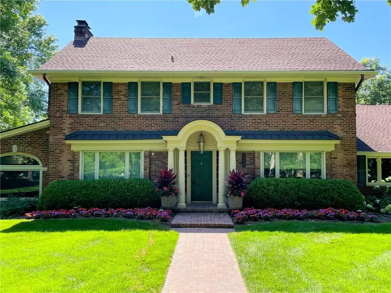 5720 NE Wilson BLVD, Village Of Oaks, MO 64118