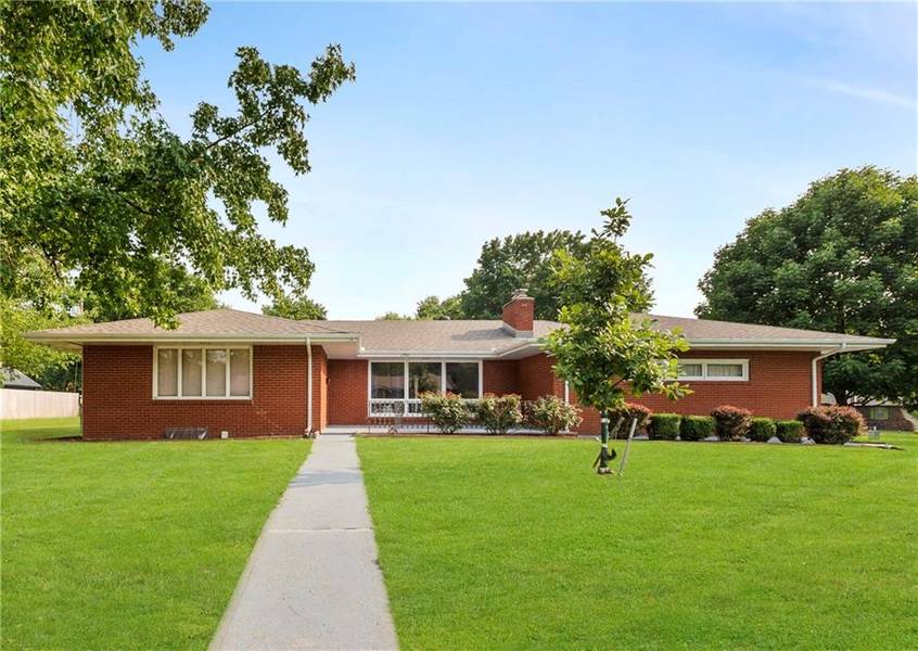 1701 Wren ST, Harrisonville, MO 64701