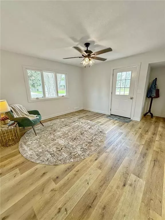 Maryville, MO 64468,724 Prather AVE