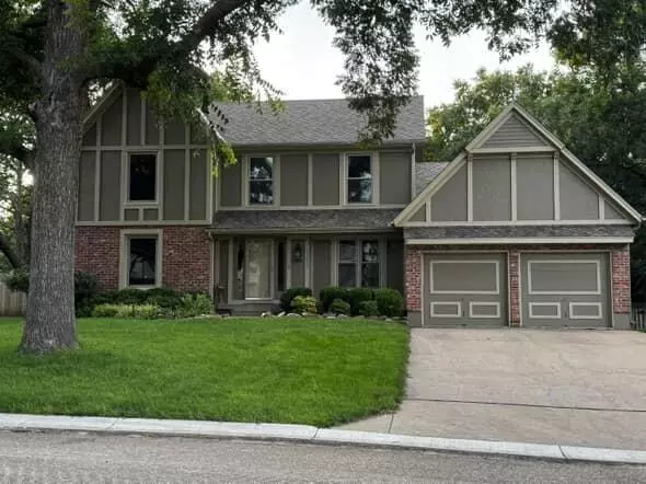 11812 Gillette ST, Overland Park, KS 66210