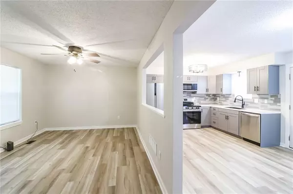 Oak Grove, MO 64075,809 SE 19th ST