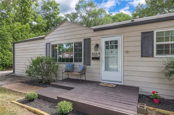 Shawnee, KS 66216,7021 Quivira RD