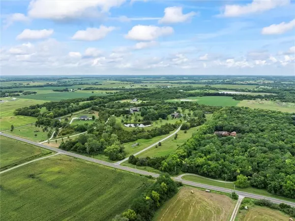 Eudora, KS 66025,2031a N 1000 RD