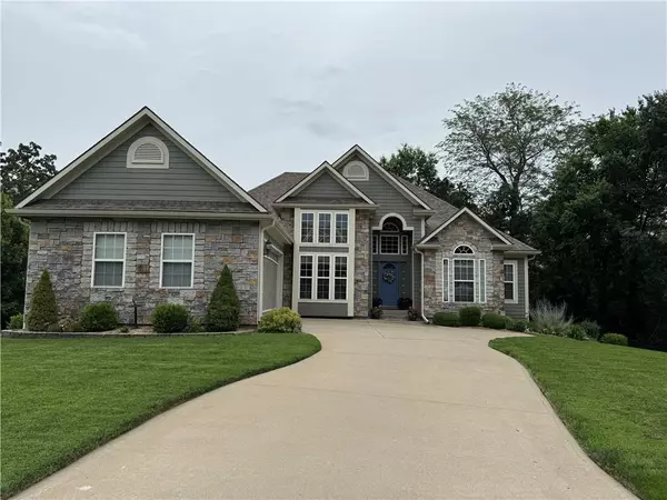 600 Somerset DR, Warrensburg, MO 64093