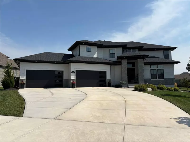 12300 W 169th ST, Overland Park, KS 66221