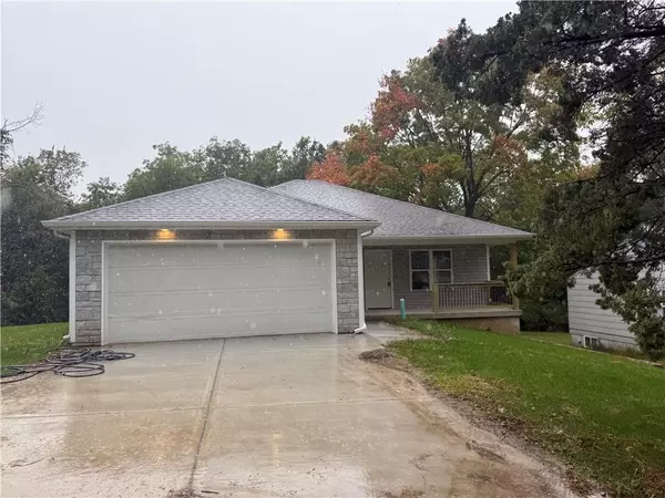 4328 NE Kelsey RD, Kansas City, MO 64116