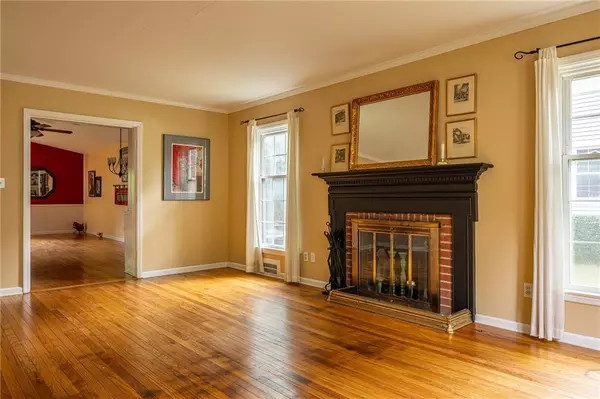 Prairie Village, KS 66208,2207 W 79th TER