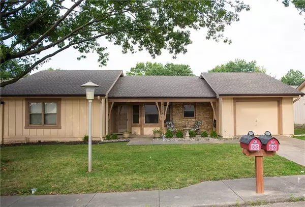 18826 Sunrise DR, Belton, MO 64012