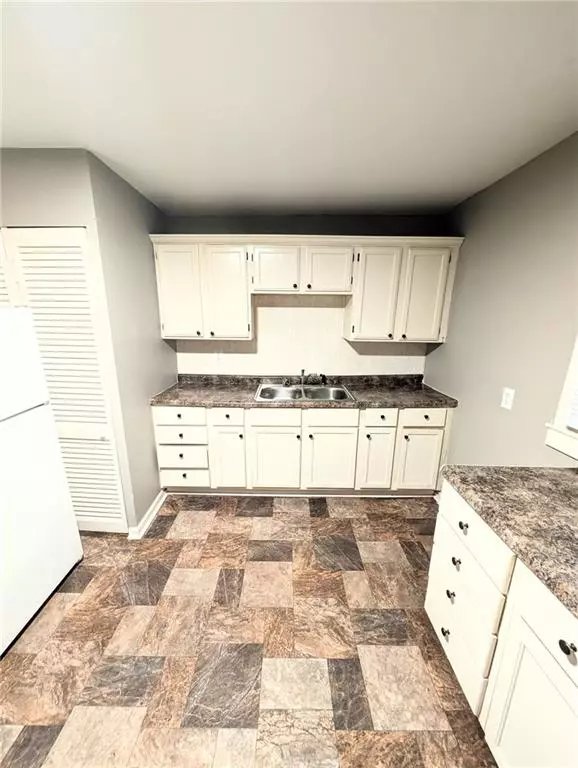 Kansas City, MO 64134,10308 Richmond AVE