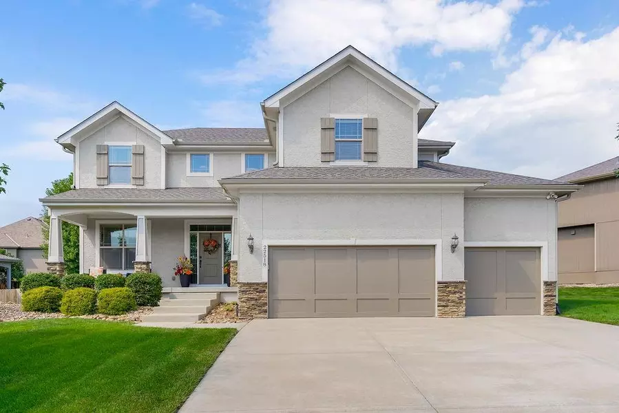 22518 W 60th ST, Shawnee, KS 66226