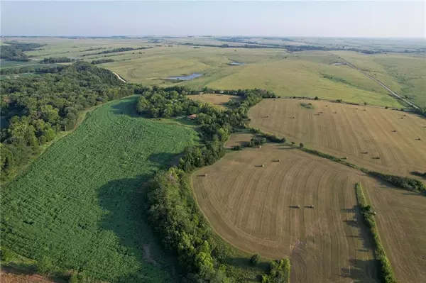 Sycamore Creek RD, Alta Vista, KS 66834