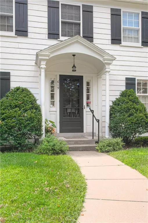 Kansas City, MO 64113,619 W 67th TER