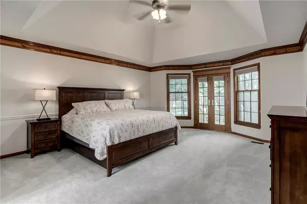 Lenexa, KS 66215,8168 Constance ST