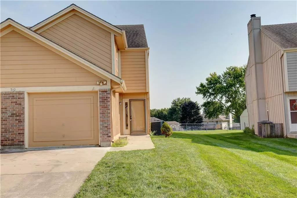 Blue Springs, MO 64014,510 NE KNOX ST #A