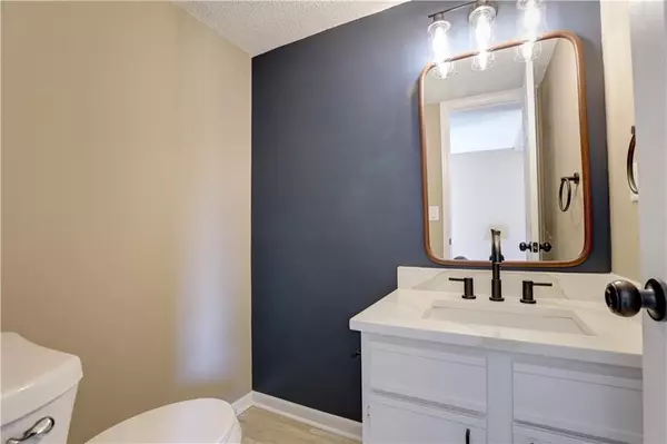 Blue Springs, MO 64014,510 NE KNOX ST #A