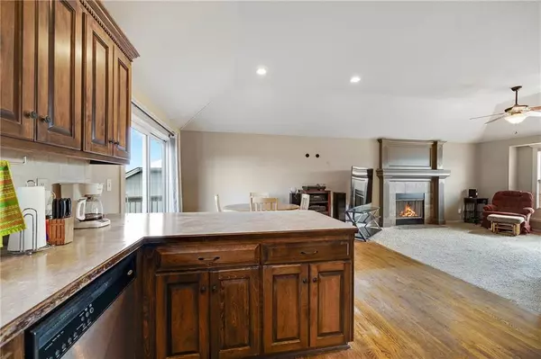 Smithville, MO 64089,19631 Harbor DR