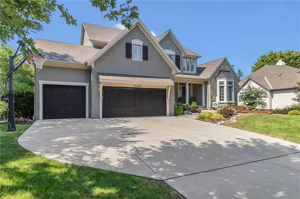 Leawood, KS 66209,13240 Falmouth ST