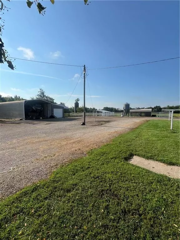 Elsmore, KS 66732,3361 Hawaii RD