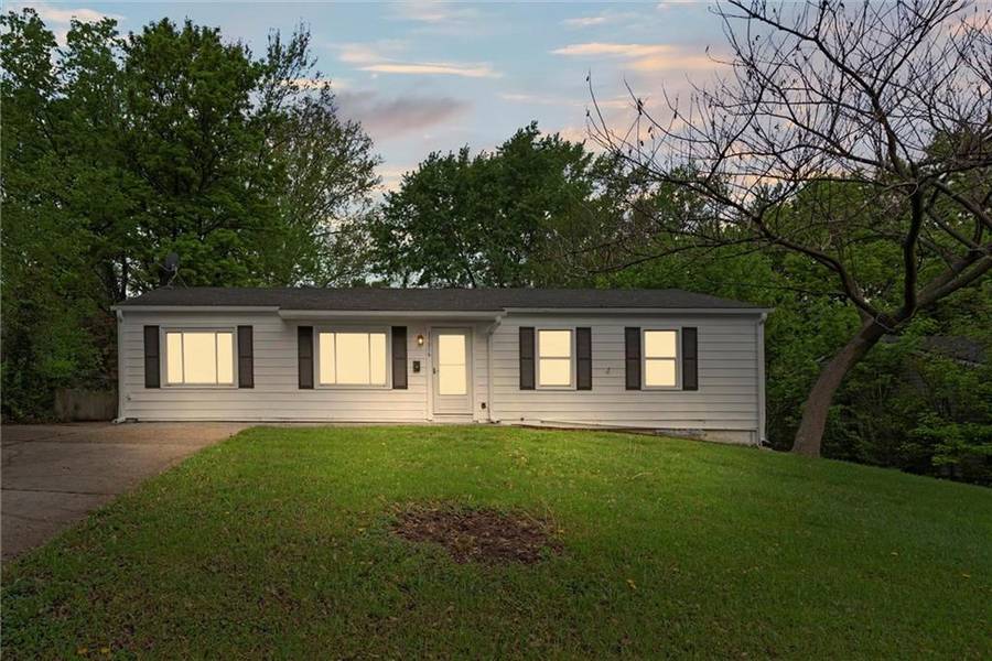 15016 Fuller ST, Grandview, MO 64030