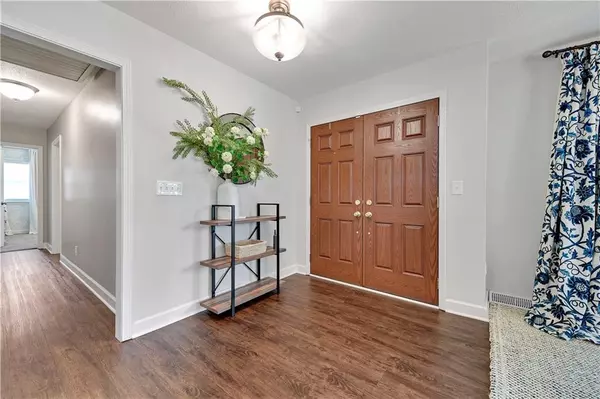 Overland Park, KS 66212,9601 Hadley DR