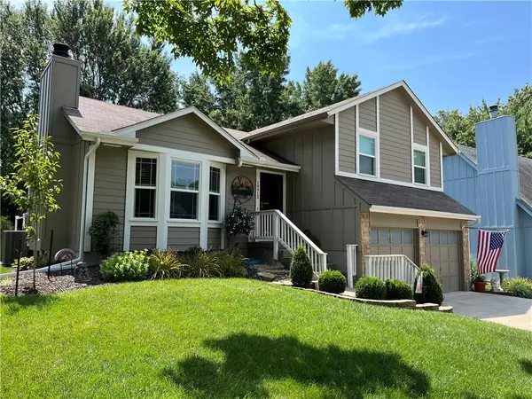 14913 W 149th ST, Olathe, KS 66062