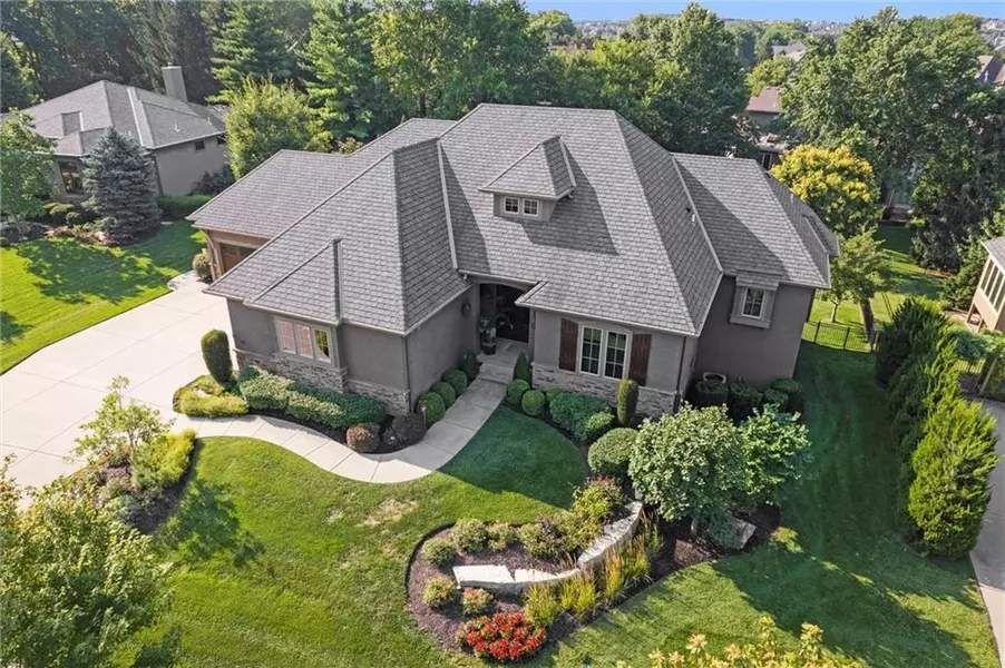 13133 Outlook ST, Overland Park, KS 66209
